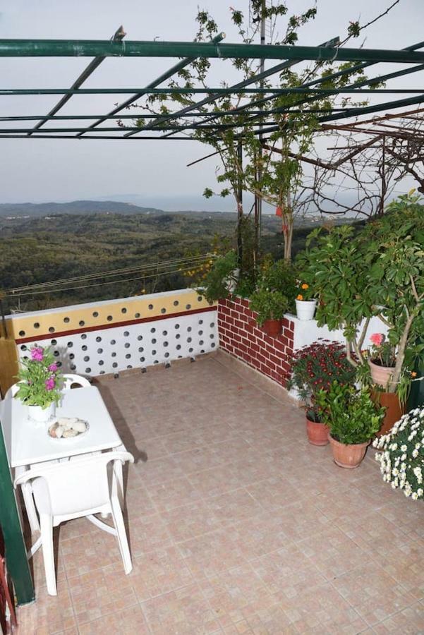 Chlomos Eleni'S Houseヴィラ エクステリア 写真