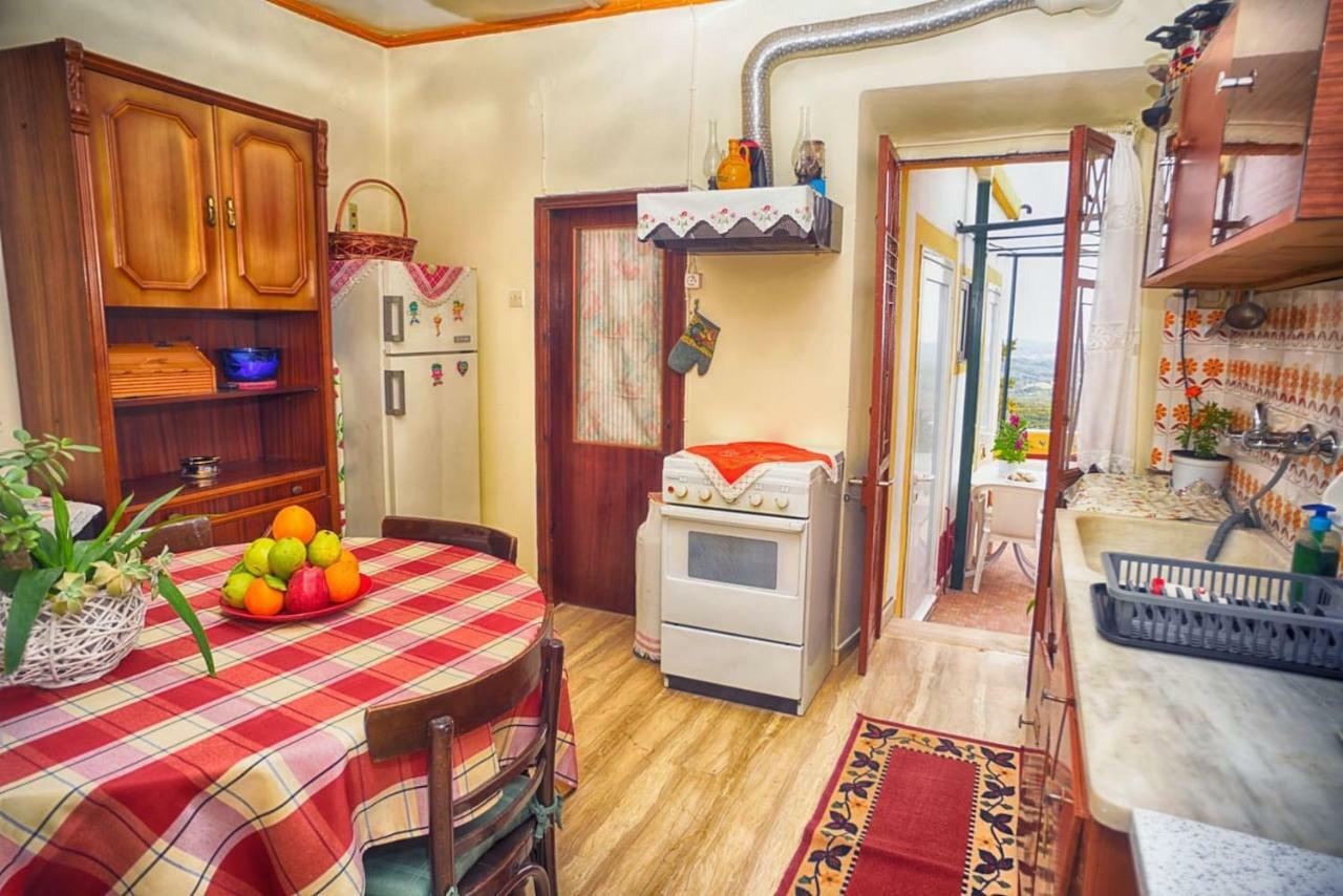 Chlomos Eleni'S Houseヴィラ エクステリア 写真
